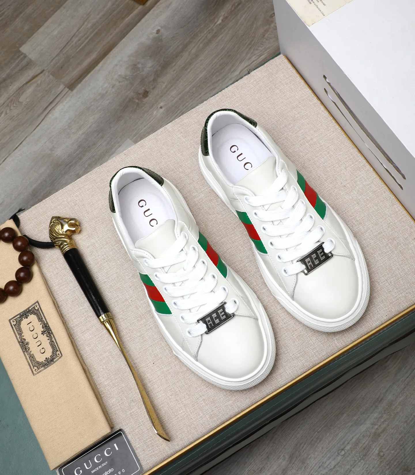 Men's clothing and shoes 💰500 (Gucci) The latest 🎁🎁 casual and fashionable men's shoes 👟 from the official website, hot style 💥 style is simple and elegant, exclusive for trendy men. Unique official website latest brand double G elements 👑 original Gucci decoration, fashionable and generous, original material original calfskin, ✅ fully imported first-layer pigskin lining, official website designated wear-resistant, lightweight original rubber casual outsole, counter classic model taken in kind, 38-44 black and white optional